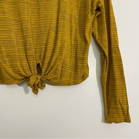 Anthropologie | Caution to the Wind Mustard Striped Key Hole Cropped Long Sleeve - Picture 4 of 9